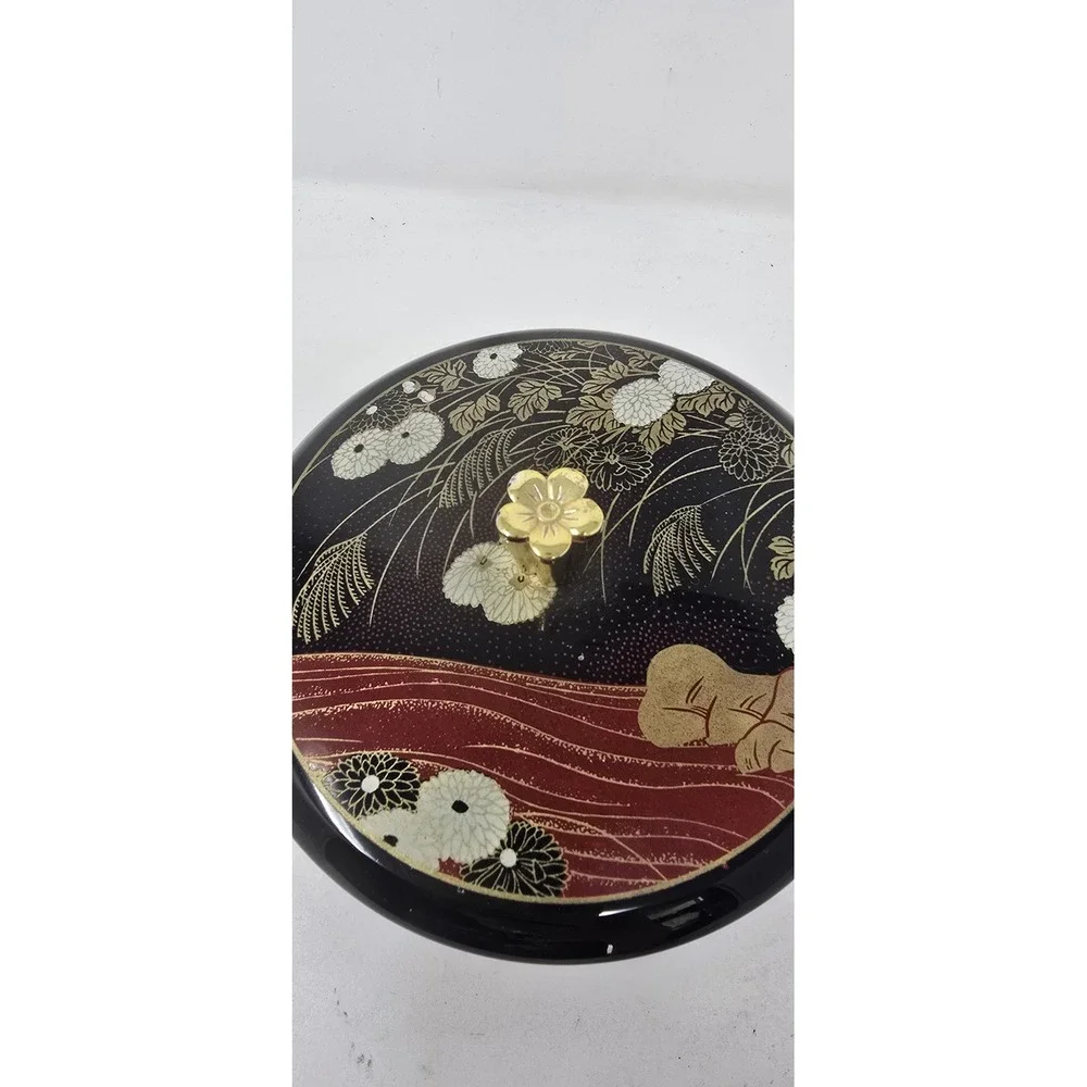 Vtg Japanese Maki-e Lacquer trinket box black‎ round lidded floral